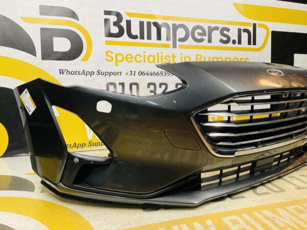 BUMPER Ford Focus 0097A  VOORBUMPER 1-D9-11078z
