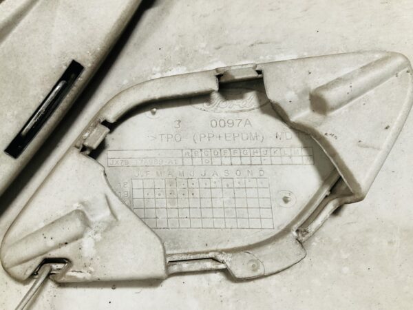 BUMPER Ford Focus 0097A  VOORBUMPER 1-D9-11078z