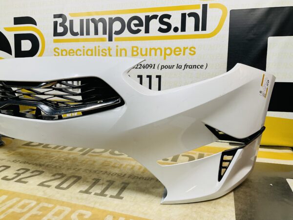 BUMPER Kia Ceed Normaal 2023-2024 VOORBUMPER 2-G10-11127z
