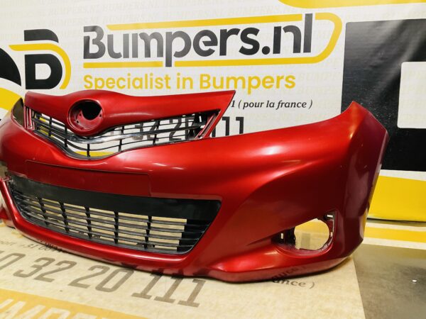 BUMPER Toyota Yaris 2011-2014 VOORBUMPER 2-D2-11153z