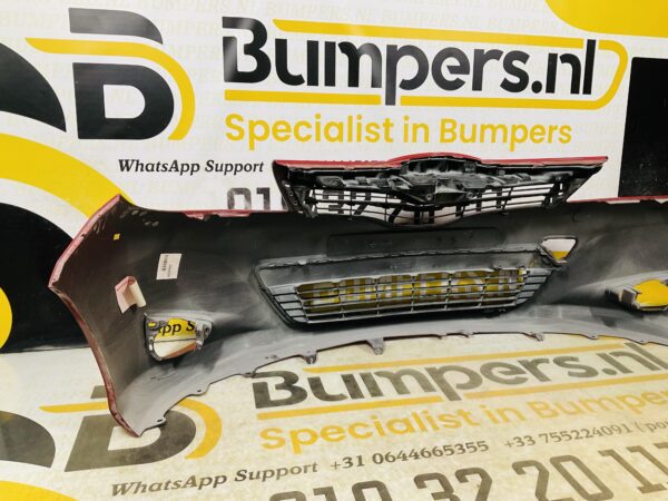 BUMPER Toyota Yaris 2011-2014 VOORBUMPER 2-D2-11153z