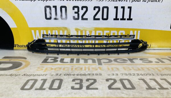 Grill Volkswagen Golf 7 Facelift 2017-2020  Voorumper grill 2-R7-11217T