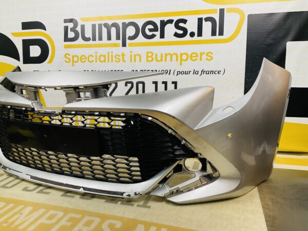 BUMPER Toyota Corolla 2018-2023 6xpdc  VOORBUMPER 2-D4-11279z