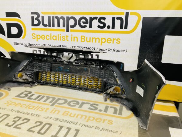 BUMPER Toyota Corolla 2018-2023 6xpdc  VOORBUMPER 2-D4-11279z