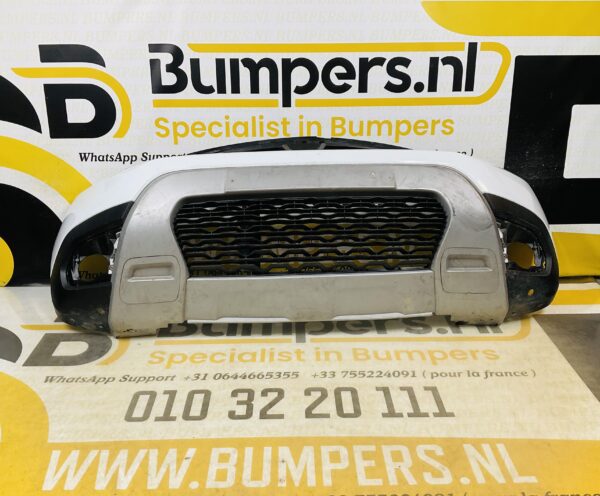 BUMPER Dacia Duster 2 Facelift 2017-2021  VOORBUMPER 1-G3-11284z