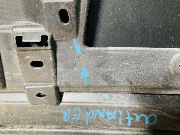 BUMPER Mitsubishi Outlander kls 6410G227ZZ VOORBUMPER 2-B5-11290z