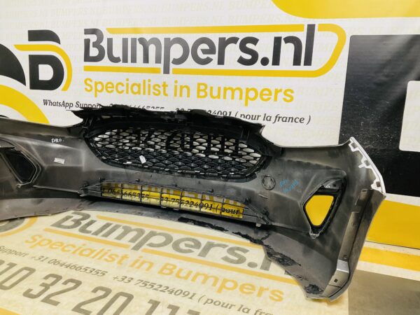 BUMPER Ford Fiesta MK8 2017-2021  VOORBUMPER 1-D2-11304z