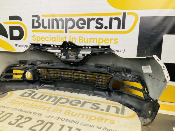 BUMPER Renault Captur 2013-2016 VOORBUMPER 2-F5-11305z