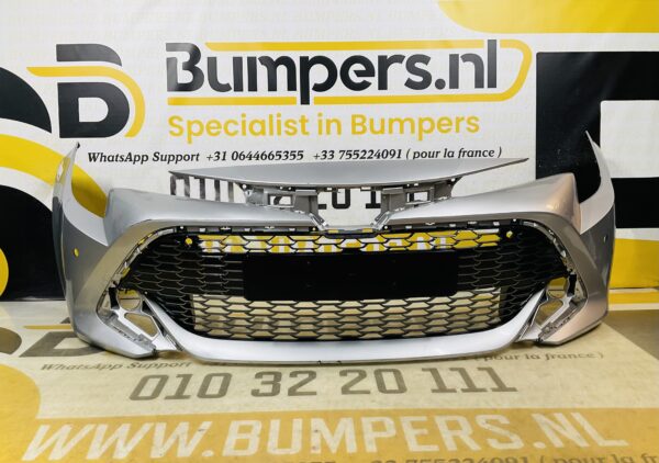 BUMPER Toyota Corolla 6xpdc 2018-2022 VOORBUMPER 2-D4-11333z
