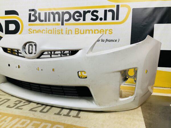 BUMPER Toyota Prius 4xpdc 2009-2011 VOORBUMPER 2-D3-11361z