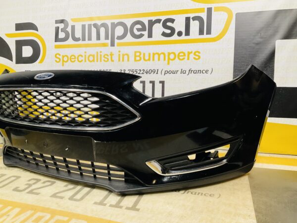 BUMPER Ford Focus MK3 2011-2016 VOORBUMPER 1-D10-11366z