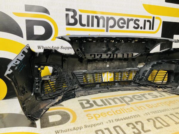 BUMPER Peugeot 3008 Normaal 6xpdc  VOORBUMPER 2-J5-11368z