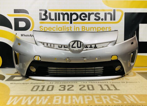 BUMPER Toyota Prius pdc  2012-2014 VOORBUMPER 2-A3-11373z