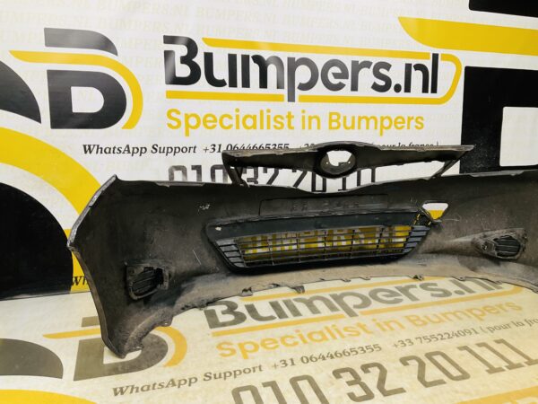 BUMPER Toyota Yaris 2011-2014 VOORBUMPER 2-D3-11385z