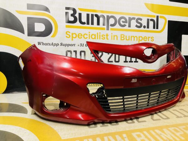BUMPER Toyota Yaris 2011-2014 VOORBUMPER 2-D3-11389z