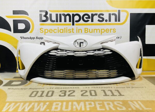 BUMPER Toyota Yaris 2017-2019 VOORBUMPER 2-D1-11392z