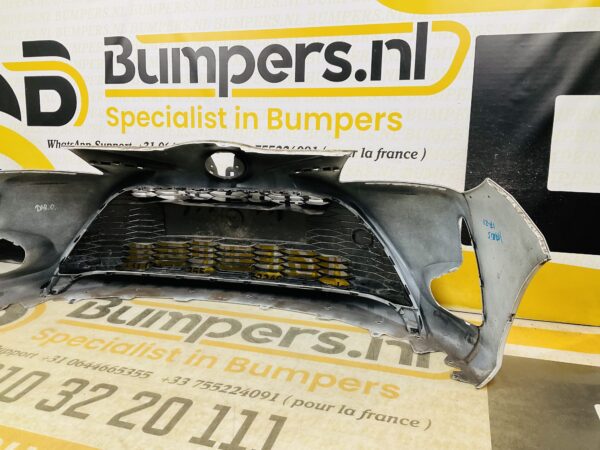 BUMPER Toyota Yaris 2017-2019 VOORBUMPER 2-D1-11392z