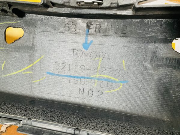 BUMPER Toyota Prius 2015-2019 VOORBUMPER 2-D3-11394z