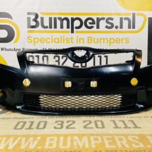 BUMPER Toyota Auris  2010-2012 VOORBUMPER 2-D3-11398z