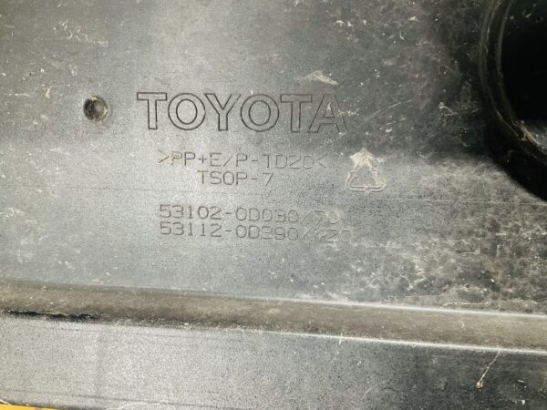 BUMPER Toyota Yaris 2014-2017 VOORBUMPER 2-D3-11405z