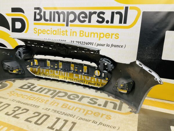 BUMPER Renault Twingo 2 Facelift 2011-2014 VOORBUMPER 2-F3-11408z