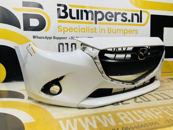 BUMPER Mazda 2 KF090 VOORBUMPER 2-B9-11427z