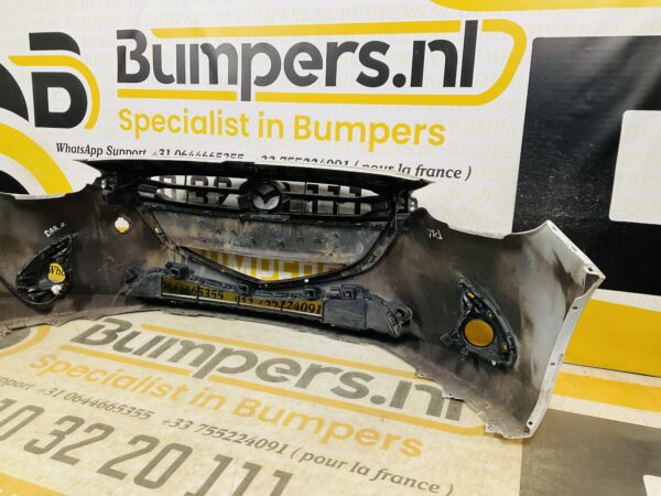 BUMPER Mazda 2 KF090 VOORBUMPER 2-B9-11427z
