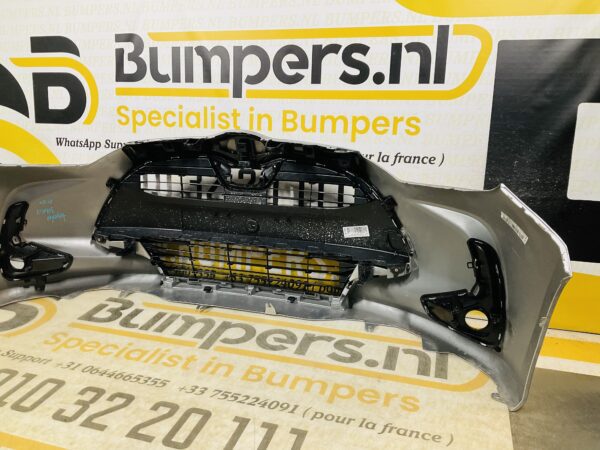BUMPER Toyota Yaris Facelift 2019-2024 VOORBUMPER 2-D3-11437z