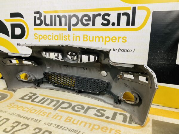 BUMPER Toyota Aygo 2008-2012 VOORBUMPER 2-D1-11453z