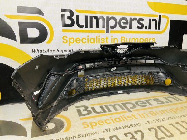 BUMPER Toyota CHR CH-R 2016-2019  303516 VOORBUMPER 2-D5-11515z