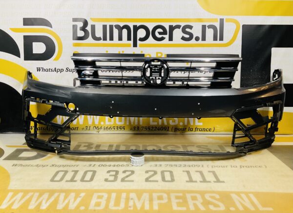 BUMPER Volkswagen Tiguan Rline R-Line 6xpdc  VOORBUMPER 1-B8-10920z