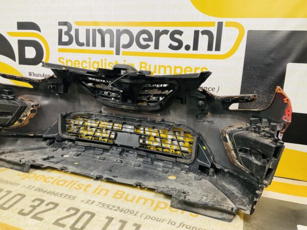 BUMPER Renault Captur 2019-2022  VOORBUMPER 1-Z3-11721z