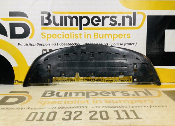Onderplaat Mercedes A Klasse W177 Normaal A1778851400 Bumperlip 2-L5A-11725