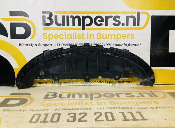 Onderplaat Mercedes A Klasse W176 CLA W117 AMG 1768850236 Bumperlip 2-L4E-11745