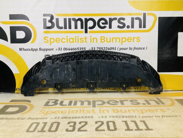 Onderplaat Mercedes A Klasse W176 AMG A45 1768850036 Bumperlip 2-L4F-11750