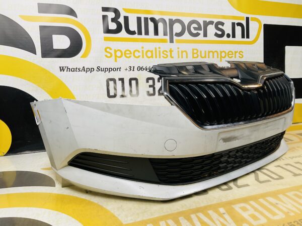 BUMPER Skoda Fabia 3 2016-2020 6V0807368A VOORBUMPER 2-H7-11657z