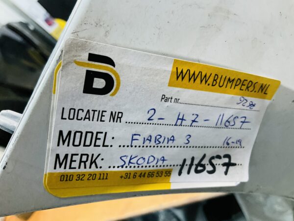 BUMPER Skoda Fabia 3 2016-2020 6V0807368A VOORBUMPER 2-H7-11657z