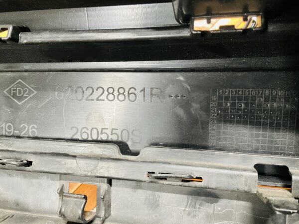 BUMPER Dacia Sandero 3 2022-2024 VOORBUMPER 1-G3-11674z