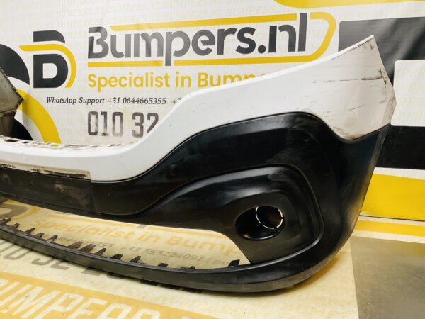 BUMPER Renault Trafic 2014-2018  VOORBUMPER 2-F9-11704z