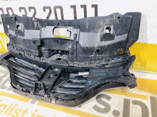 Grill Renault Espace 5 620363789R BUMPERGRILL 2-R4-11705z