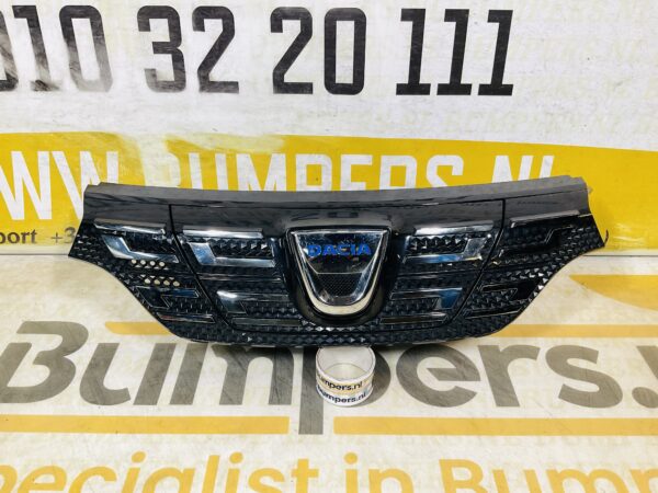 Grill Dacia Spring E 623105273 BUMPERGRILL 2-R4-11707z