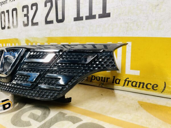 Grill Dacia Spring E 623105273 BUMPERGRILL 2-R4-11707z