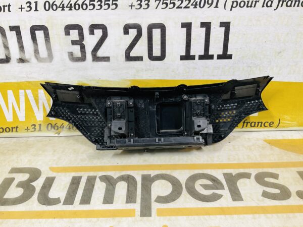 Grill Dacia Spring E 623105273 BUMPERGRILL 2-R4-11707z
