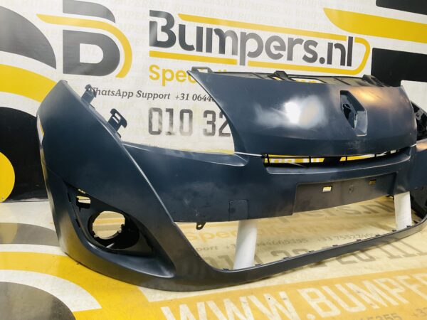 BUMPER Renault Scenic 3 2009-2012  VOORBUMPER 2-F6-11710z