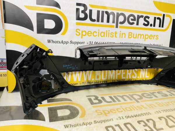 BUMPER Renault Scenic 3 2009-2012 VOORBUMPER 2-F6-11762z