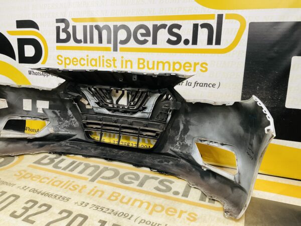 BUMPER Nissan Micra K14 VOORBUMPER 1-G7-11777z