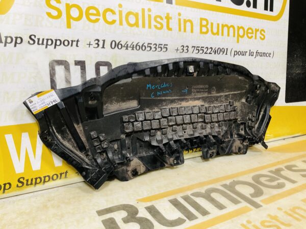 Onderplaat Mercedes C Klasse W205 A2055200500 Bumperlip 2-L3C-11792