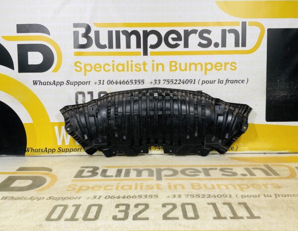 Onderplaat Mercedes C Klasse W205 A2055200500 Bumperlip 2-L3C-11792