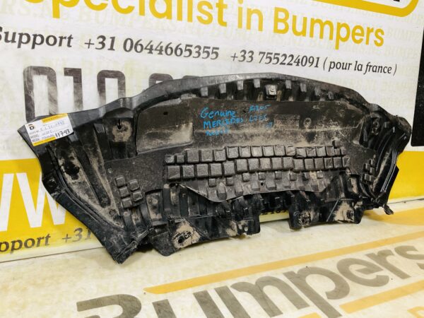 Onderplaat Mercedes C Klasse W205 A2055200500 Bumperlip 2-L3C-11793