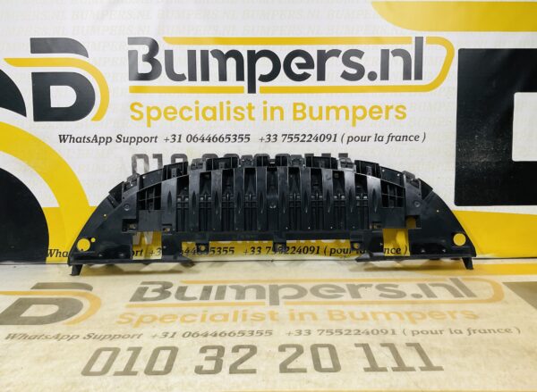 Onderplaat Renault Megane 3 622350001R Bumperlip 2-L4-11803